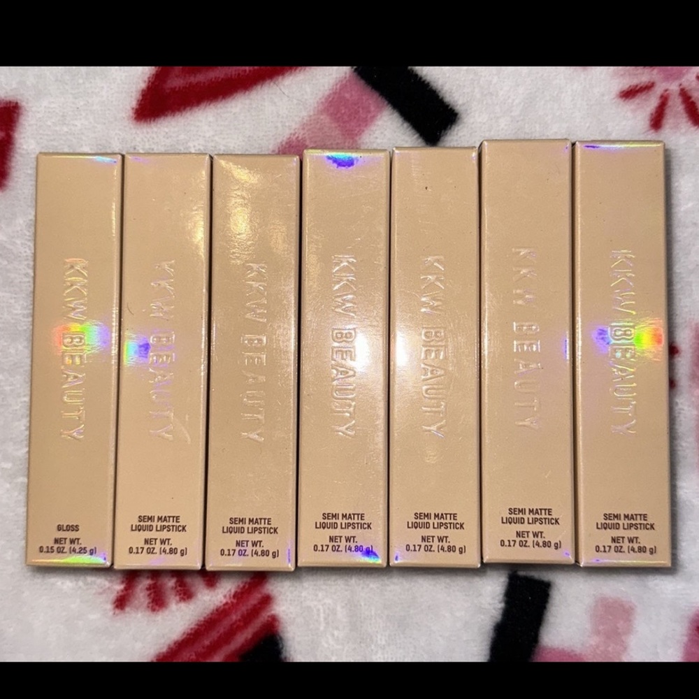 KKW LIQUID LIPPIES